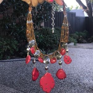 chico’s berry collar necklace